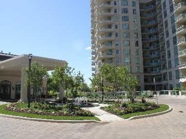 718 - 10 Bloorview Pl