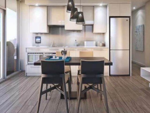 701 St - 195 Redpath Ave