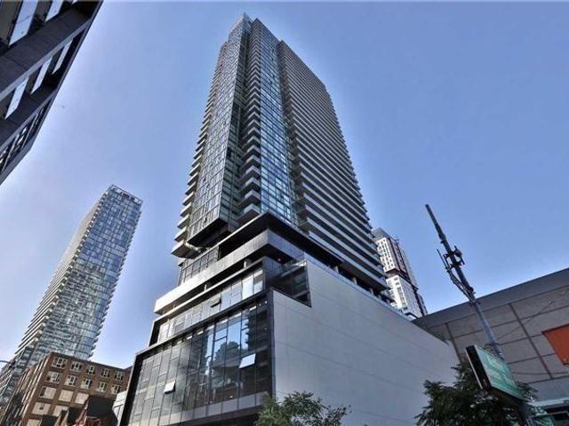 1409 - 290 Adelaide St