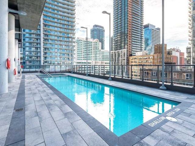 1409 - 290 Adelaide St