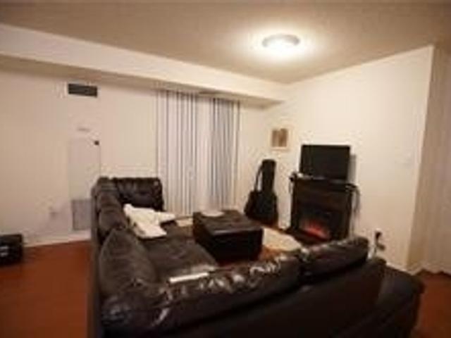 901 - 23 Lorraine Dr