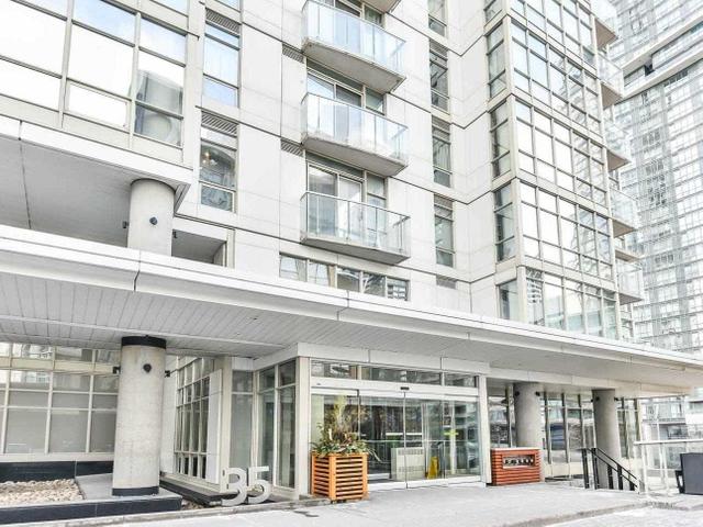 1902 - 35 Mariner Terr