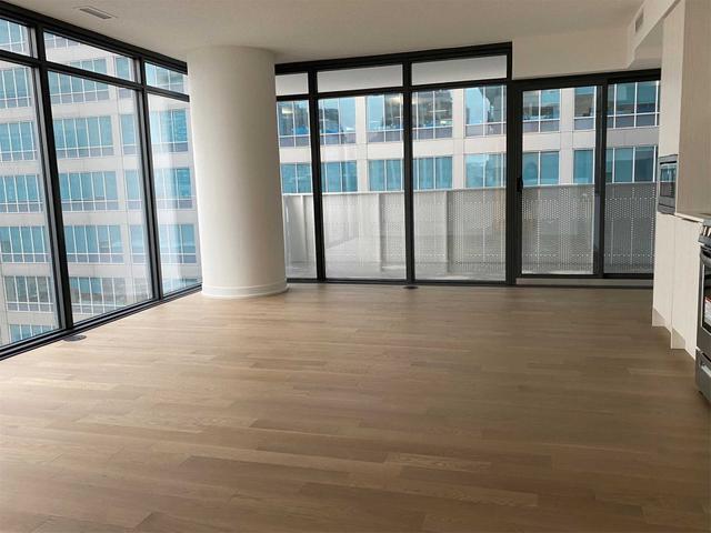 1003 - 25 Richmond St E