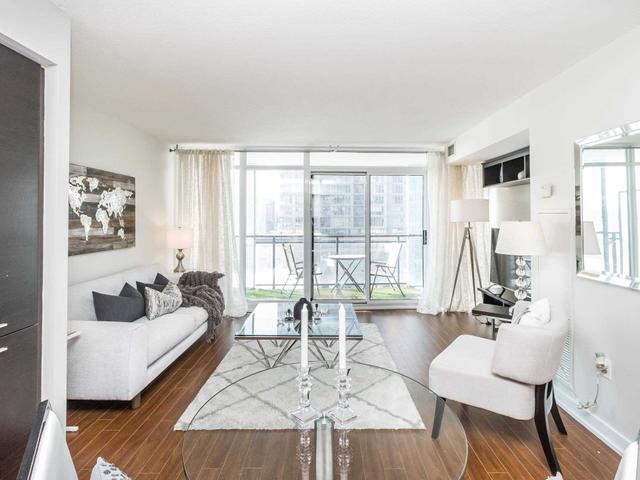 1210 - 8 Telegram Mews