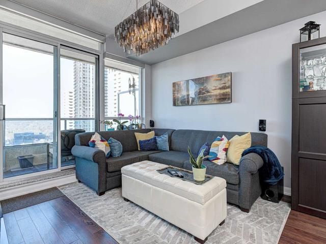 1801 - 500 Sherbourne St