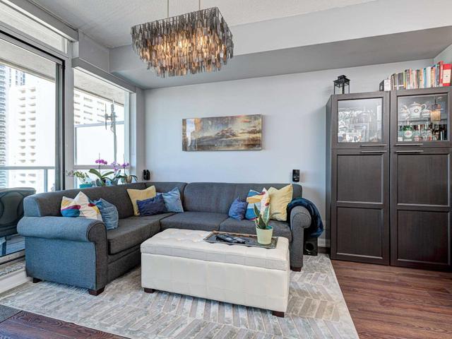 1801 - 500 Sherbourne St