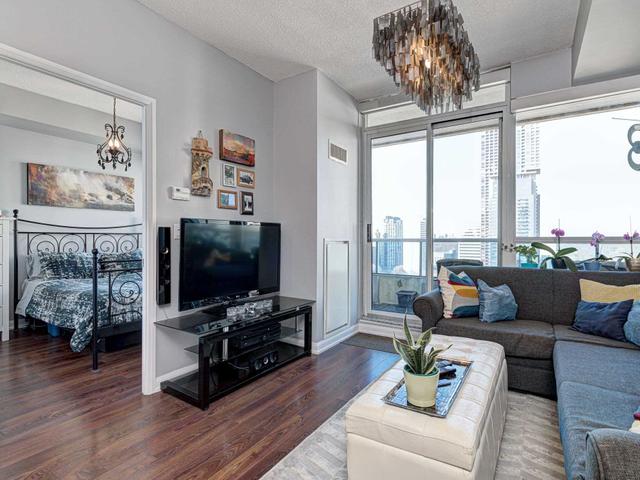 1801 - 500 Sherbourne St