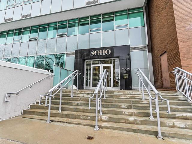 303 - 562 Eglinton Ave E