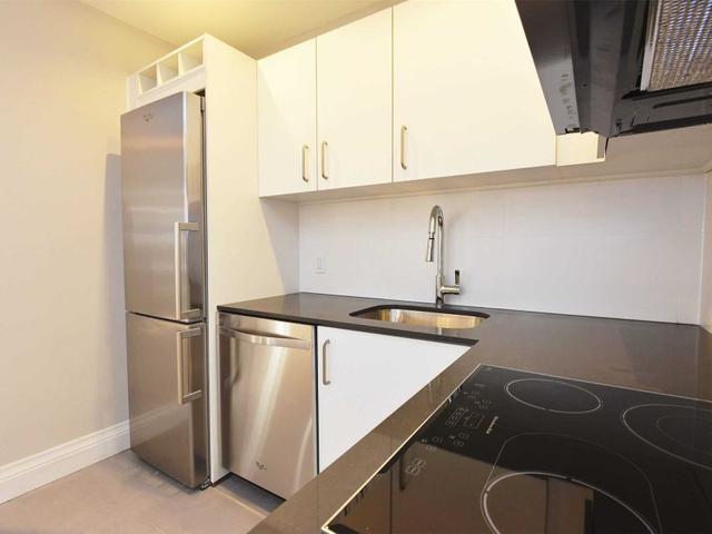 307 - 110 Oriole Pkwy