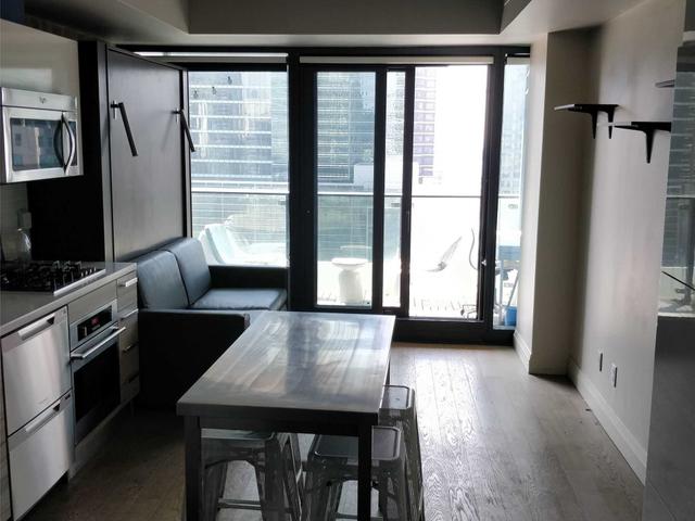 1705 - 224 King St W