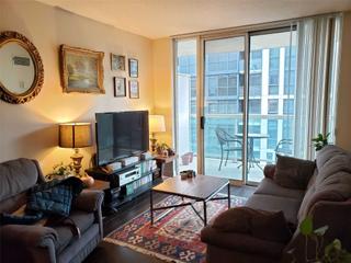 611 - 323 Richmond St E