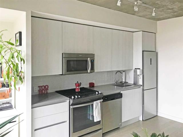 403 - 111 Bathurst St