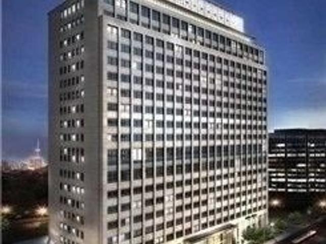 906 - 111 St Clair Ave W