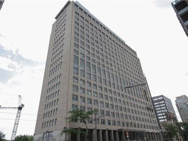 906 - 111 St Clair Ave W