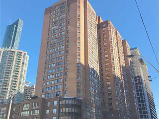 511 - 633 Bay St