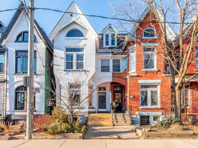 80 Mackenzie Cres