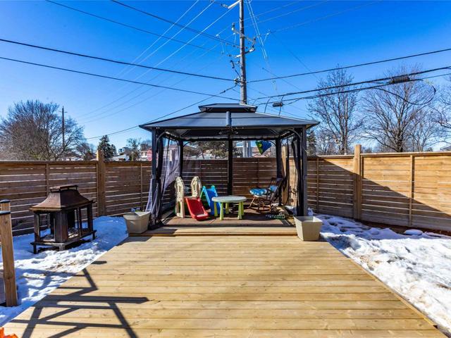 109 Old Sheppard Ave