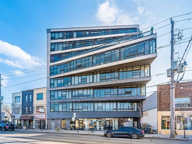 201 - 1239 Dundas St W