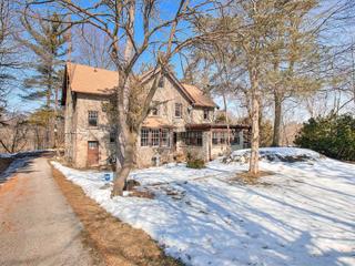 228 Stibbard Ave
