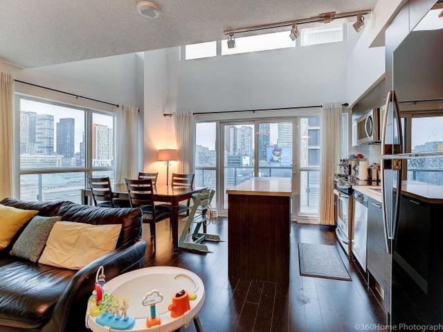 Aura at College Park