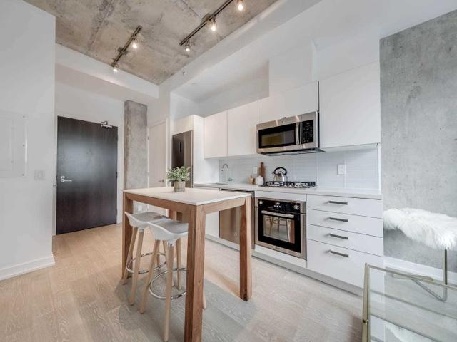 210 - 11 Charlotte St