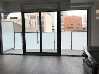 1215 - 25 Richmond St E