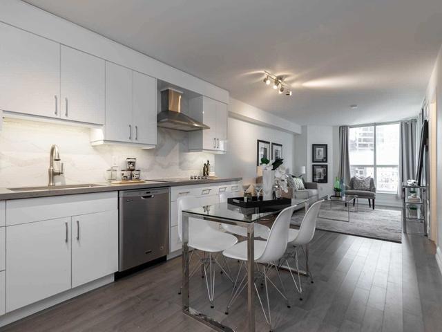 1011 - 44 St Joseph St