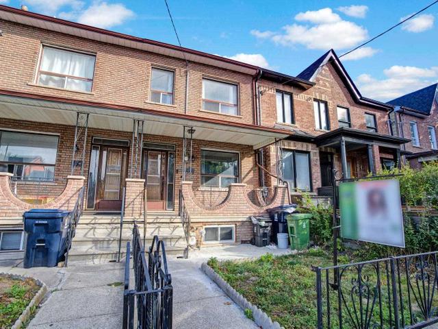 714 Richmond St W