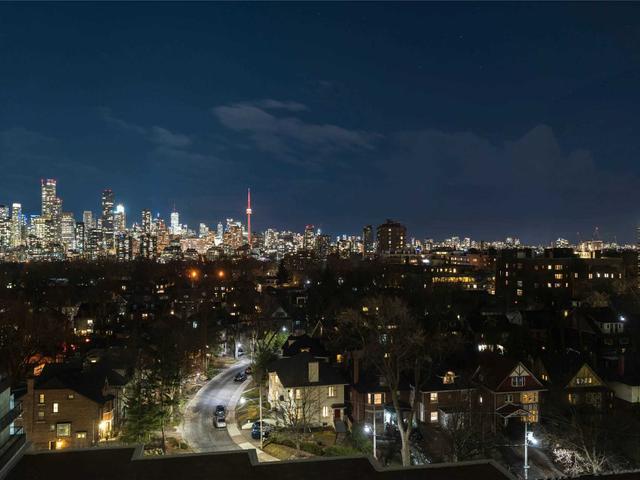 810 - 111 St Clair Ave W