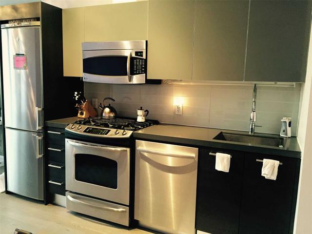 402 - 25 Stafford St