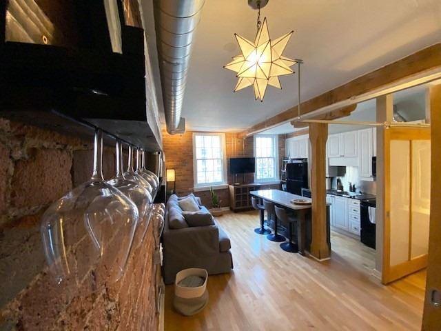 312 - 81A Front St E