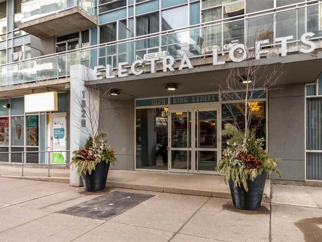 1025 - 1029 King St W