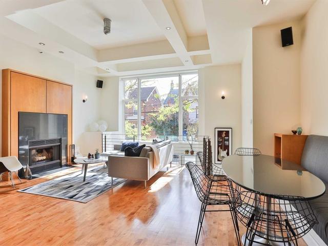 104 - 676 Richmond St W