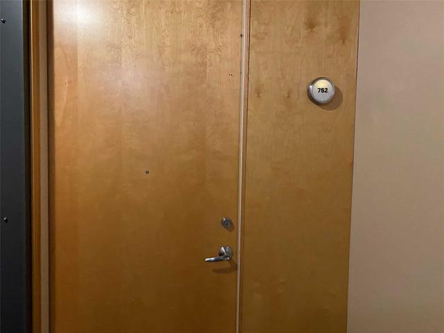 752 - 155 Dalhousie St