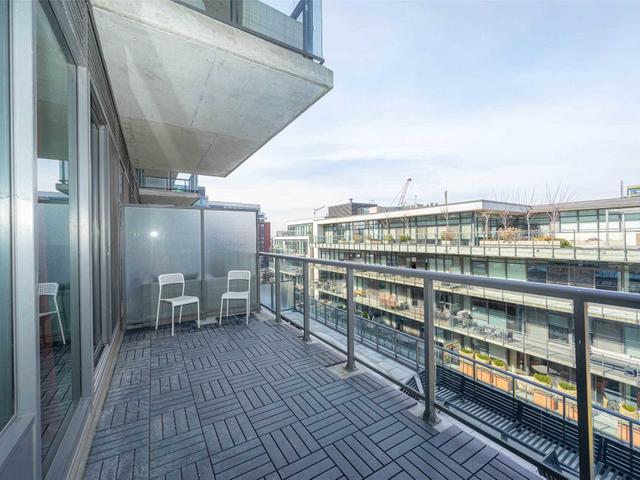 1009 - 560 King St W