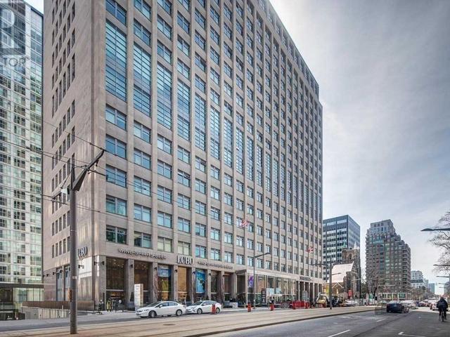 610 - 111 St Clair Ave W