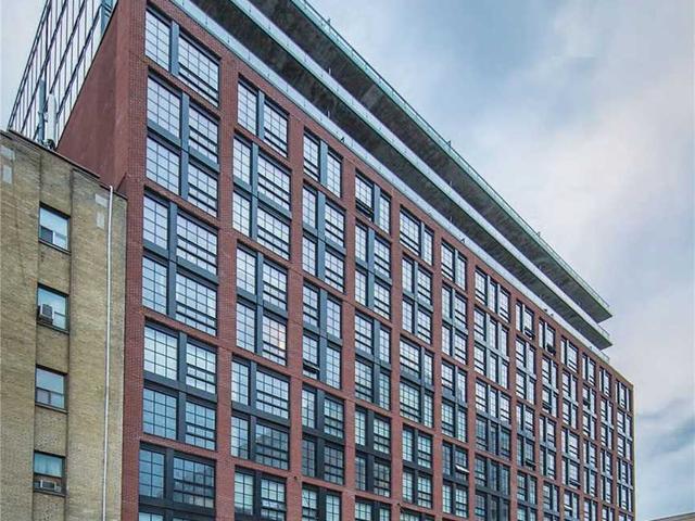 303 - 608 Richmond St W