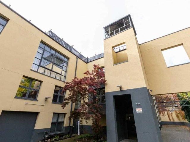 #4 - 306 Sackville St