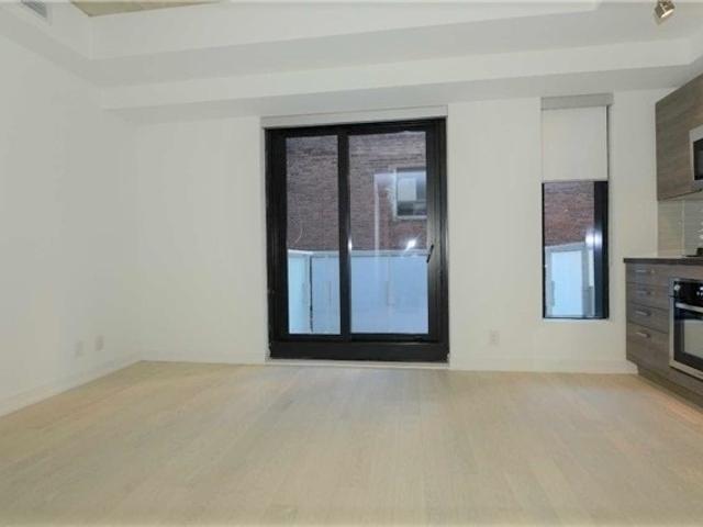 306 - 11 Charlotte St