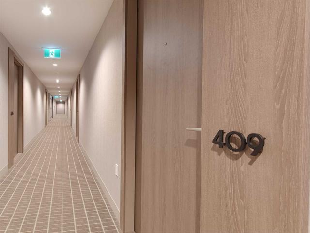 409E - 576 Front St W