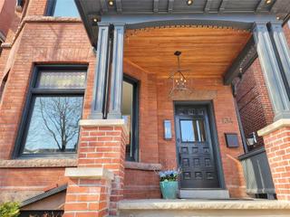 134 Roxborough St W