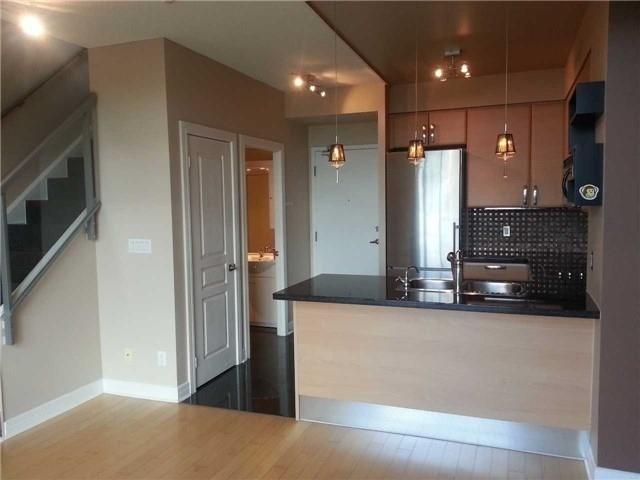 806 - 1 Avondale Ave