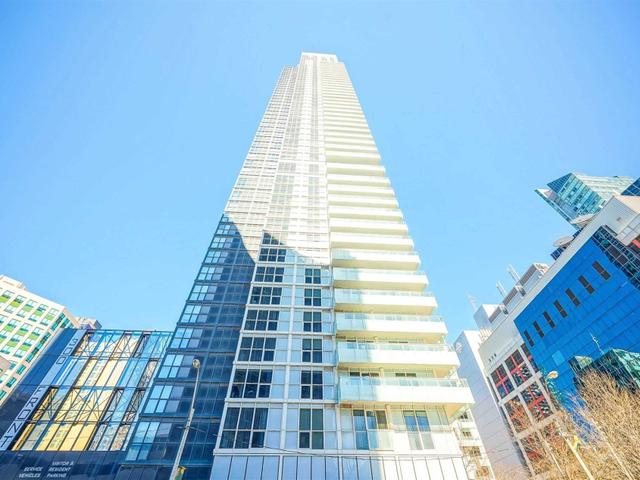 303 - 300 Front St W