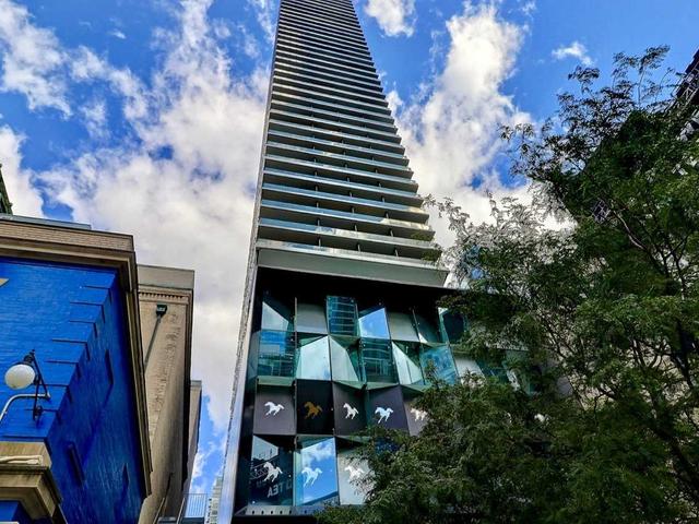 3502 - 224 King St W