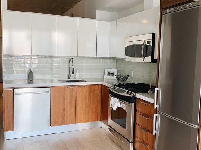 606 - 25 Stafford St