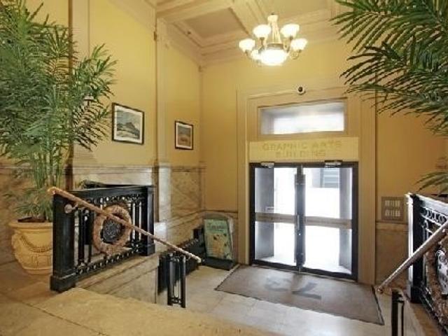 311 - 73 Richmond St W