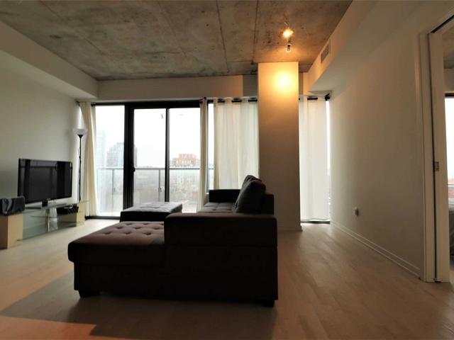 1004 - 60 Colborne St