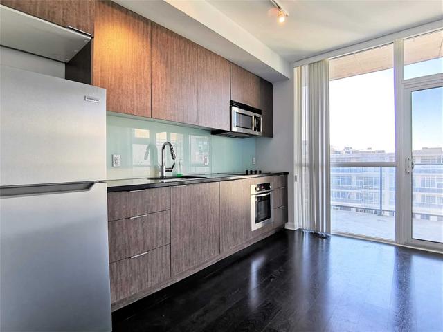 1114 - 478 King St W