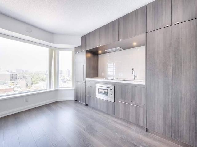 1520 - 155 Yorkville Ave