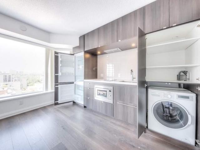 1520 - 155 Yorkville Ave